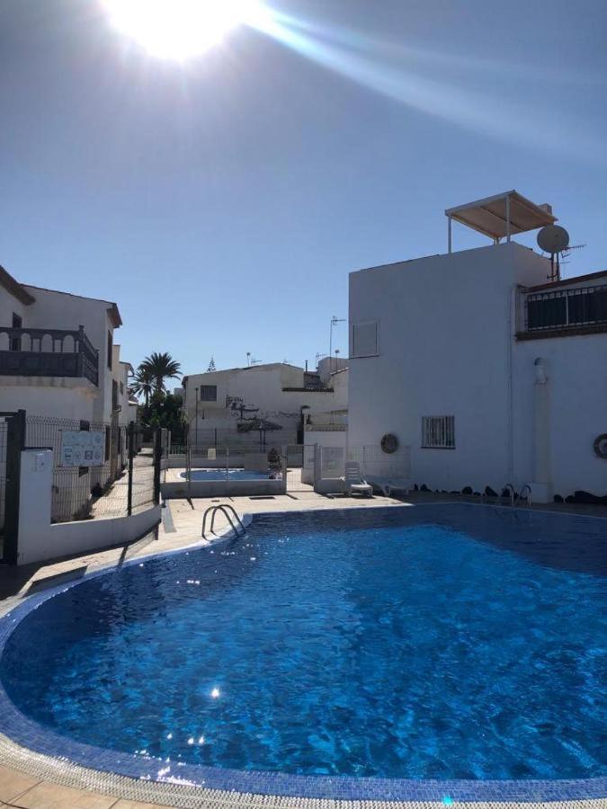 Vakantiehuis * Holiday Home * Casa De Vacaciones * Urb. Chayofita 코스타델실렌시오 외부 사진